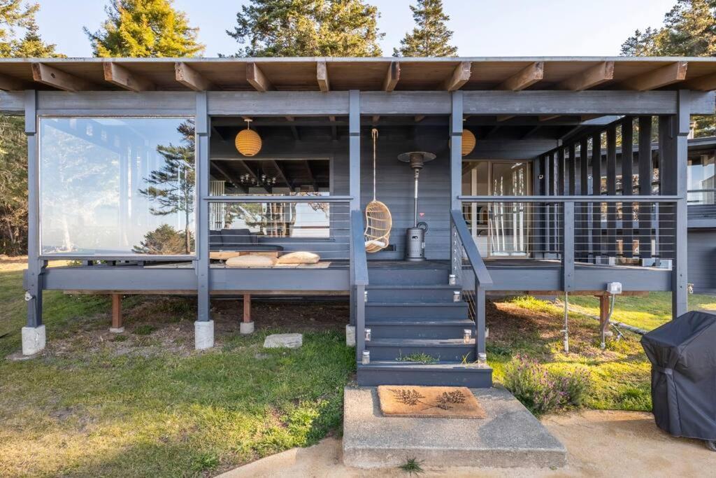 Driftwood Lodge ~ 5 Bedroom / 7 Bath ~ 30-Acre Private Estate On Hwy 1 ~ Hot Tub ~ Oceanview ~ Reunions & Retreats Walsh Landing Экстерьер фото